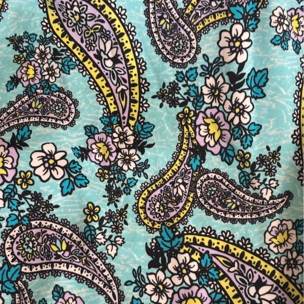 A Shore Fit Floral Paisley Ruffle Tankini Top - Picture 4 of 12